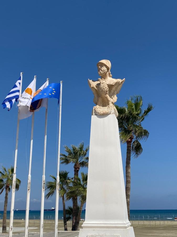 Ithaki Phinikoudes Apartment No. 205 Larnaca Exteriör bild